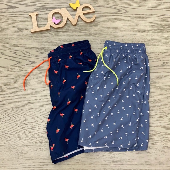 Lot of 2 tropical old navy men’s swim trunks - Picture 1 of 5
